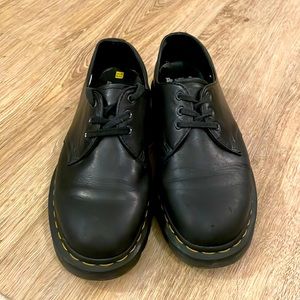 Dr. Martens 1461 Ziggy-yellow stitching